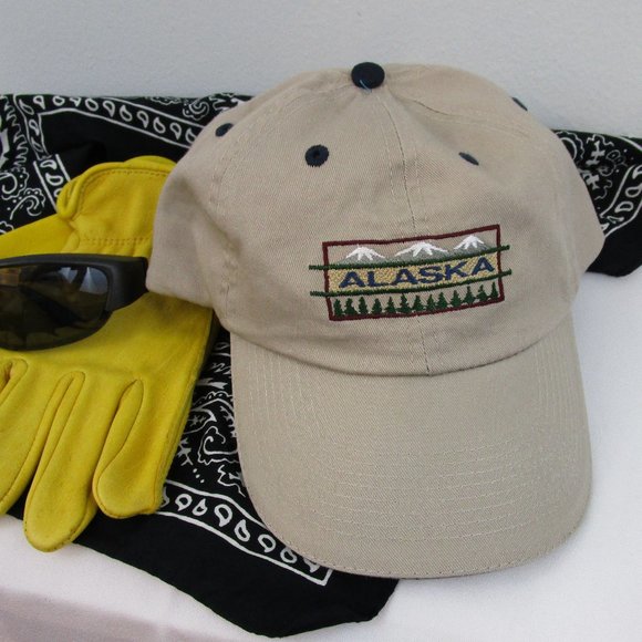 Alaskan Headwear Other - NWOT Alaska Souvenir Cotton Twill Ball Cap